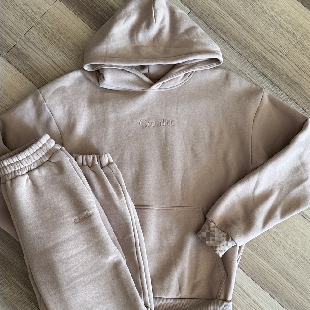 Comfier Beige Hoodie and Sweatpants Set